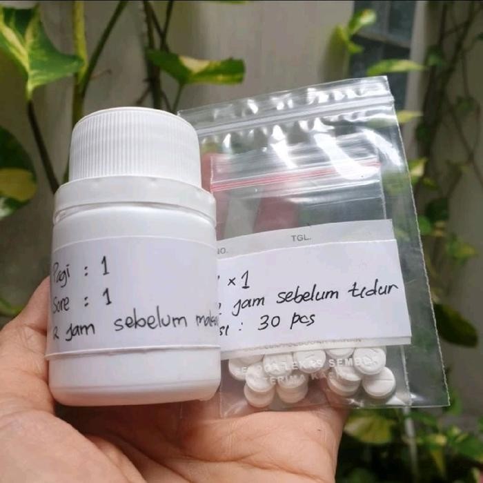 

obat diet pelangsing tubuh tercepat/obat obesitas terlaris isi Botol 30 butir + isi plastik 30