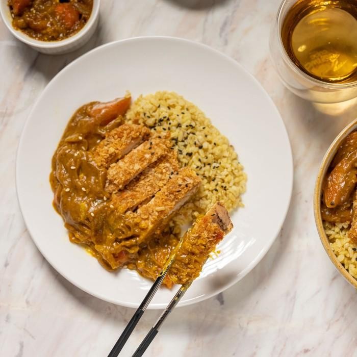 

(Allthebest) Japanese Baked Chicken Breast Katsu Curry. Healthy Diet Catering