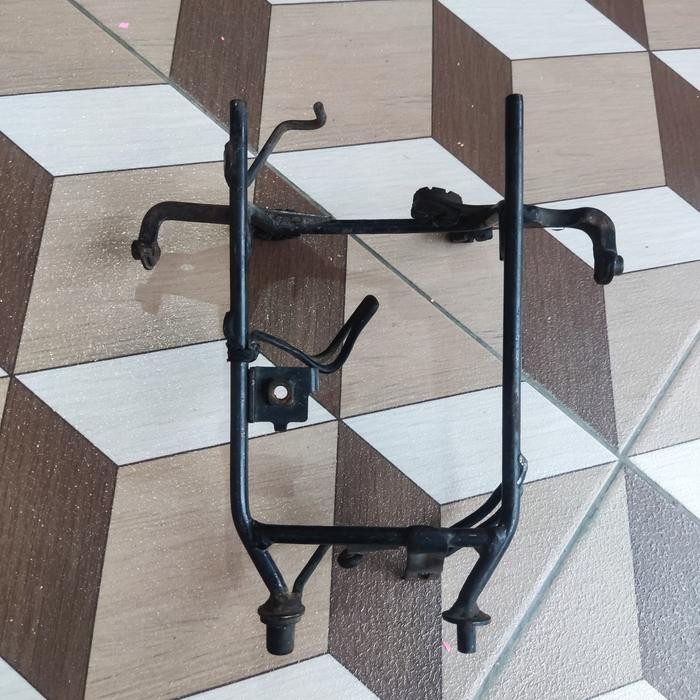 Bracket Breket Pangkon Dudukan Lampu Depan Sonic Old 125 Original Copotan