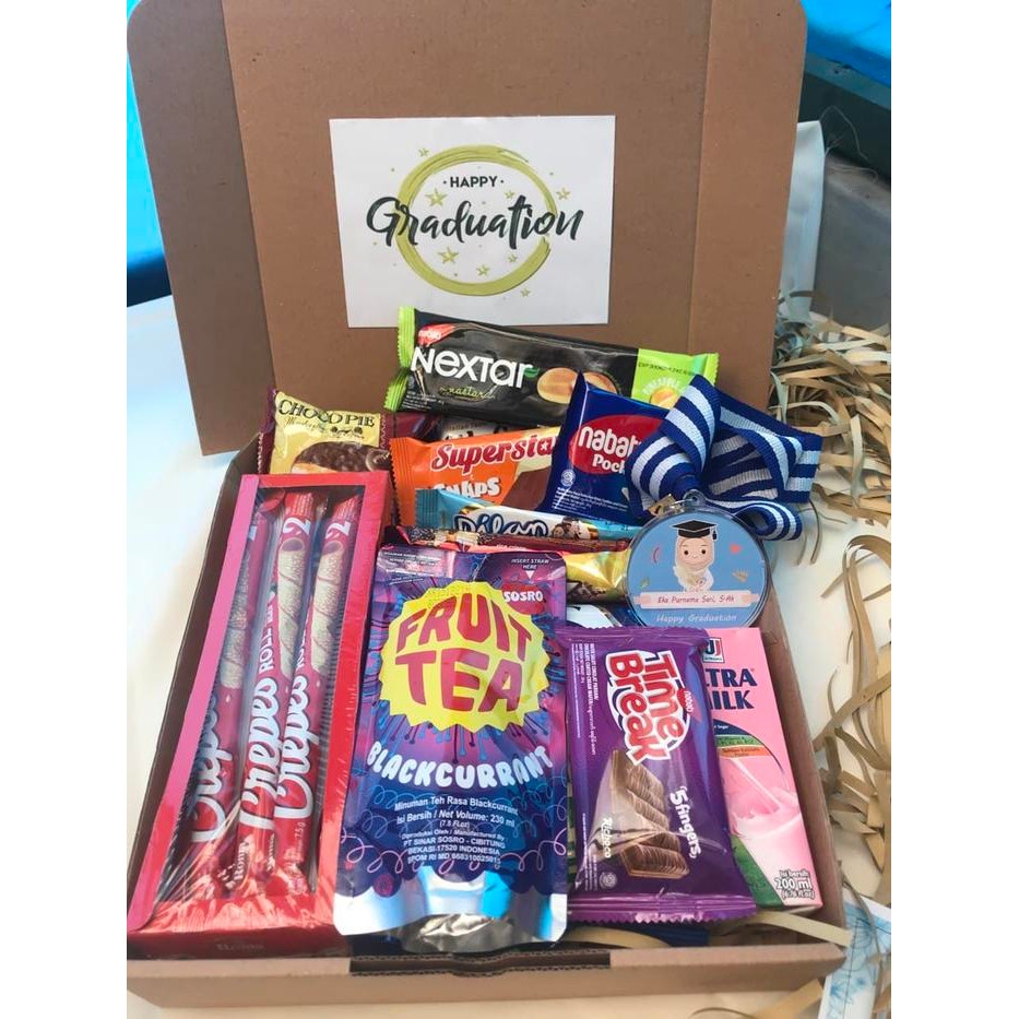 

Snack Box / Hampers / Parcel lebaran / Kado