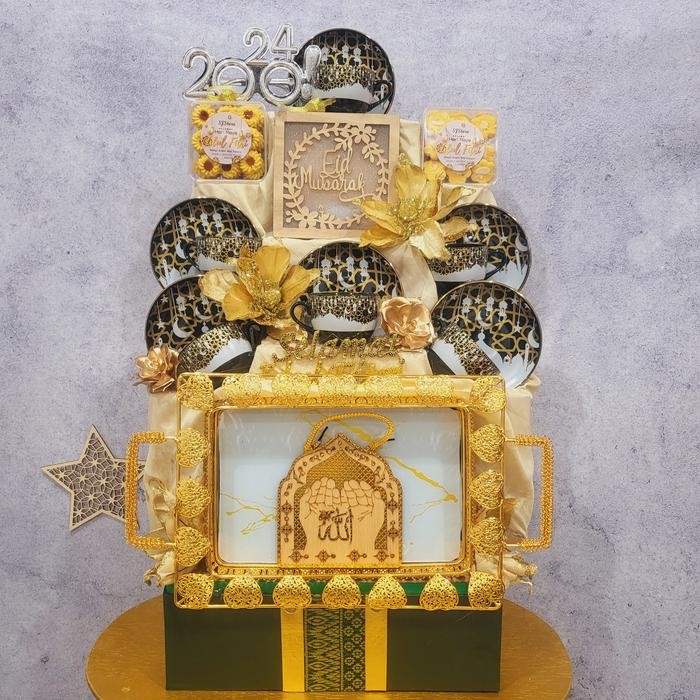 

Paket Dekorasi Lebaran Idul Fitri Hampers Parcel Hadiah Kue Kering 019