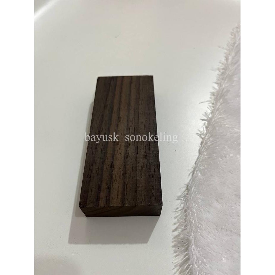 

Kayu sonokeling full galih bahan gagang ukuran 3 x 7 x 15cm