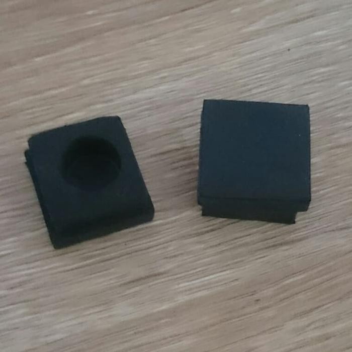 Kaki Karet Kotak 2.5x2.5 Sepatu Karet Pipa Holo