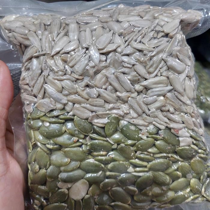 

Mix Pumpkin Seed Roasted&Sunflower Roasted Kemasan 500Gram Best Quality Asli 100% Original