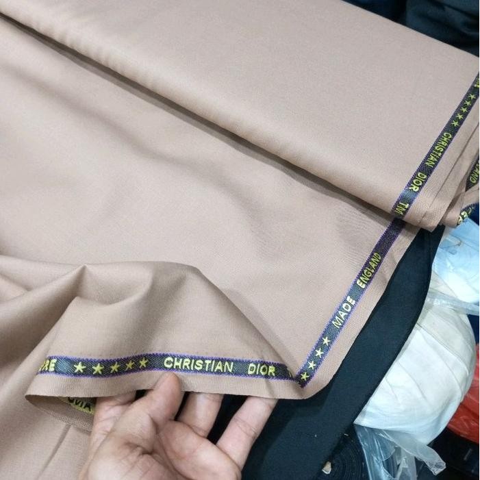 

Kain Wool Bahan Celana Dan Bahan Jas Premium