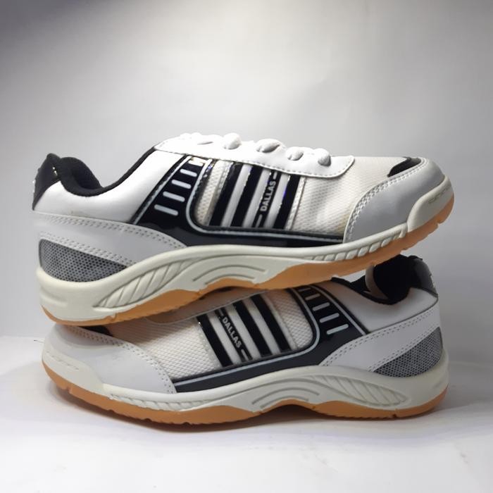 OBRAL SEPATU BADMINTON DALLAS VOLLY 10 ORIGINAL SIZE 39-42 TERLARIS