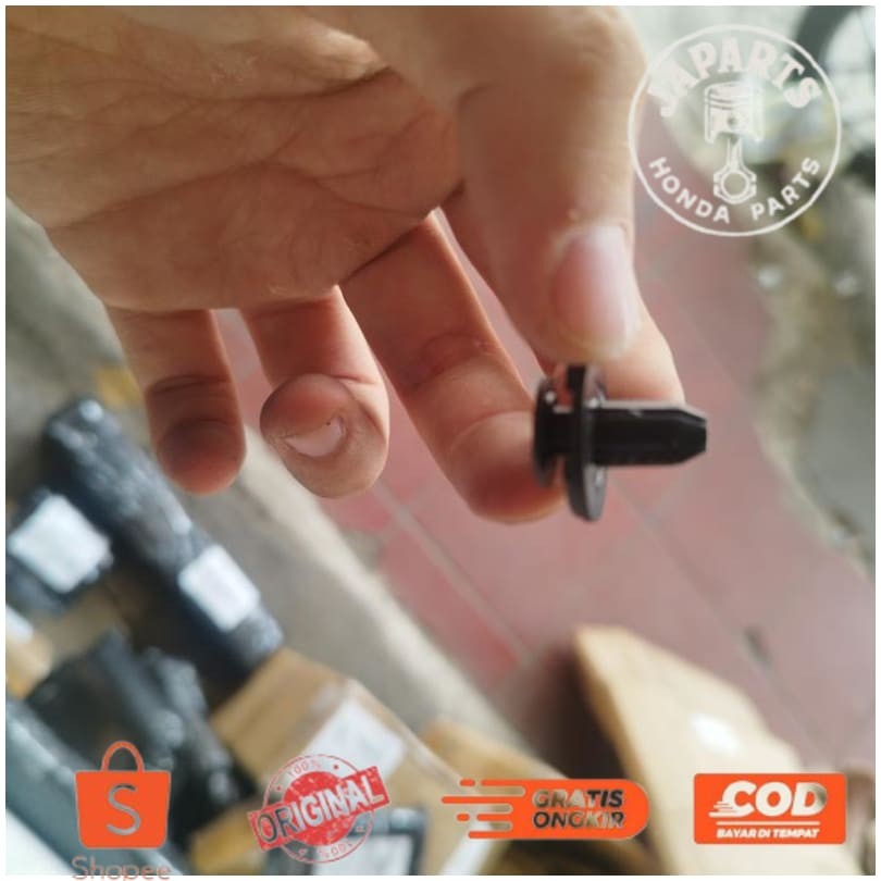 Klip Baut Kancing Fender Liner Inner Fender Plastik Spakbor Mobil