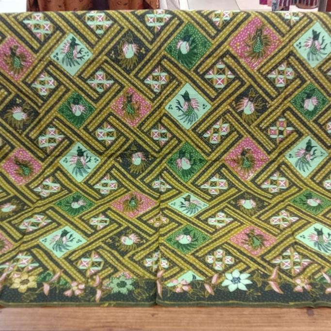 batik tulis halusan batik tulis cirebonan.kain tulis