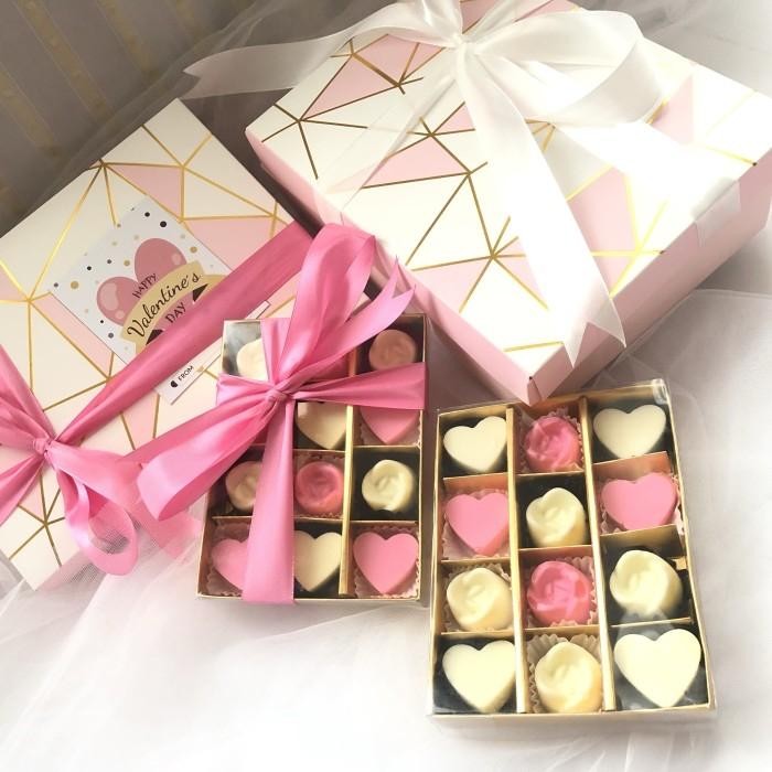 

COKLAT VALENTINE COKLAT GIFT BOX PARCEL COKLAT + BOX KARTU PITA