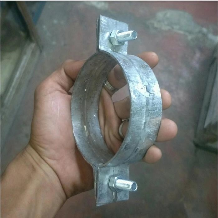 Pilihan- Klem Double Pipa Besi 3" Inc