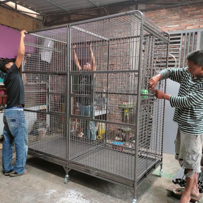 Kandang Jumbo Besar Ber Sekat Untuk Burung Parrot