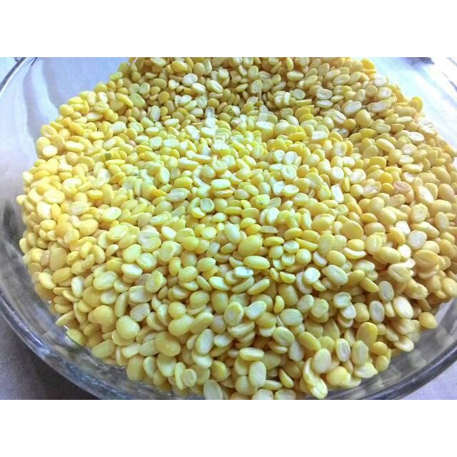 

ASLI Kacang hijau Kupas / Hulled Mung Split Mung Beans - 1kg READY STOCK