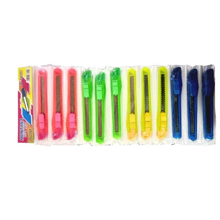 

Montana Cutter Kecil Renceng isi 12 Pcs Alat Pemotong kertas