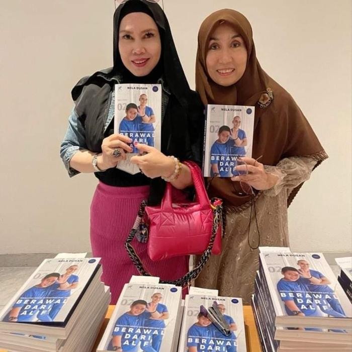 

TERLARIS BUKU BIOGRAFI BERAWAL DARI ALIF READY