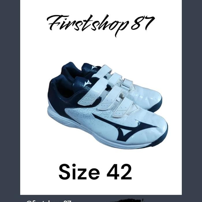 sepatu baseball mizuno