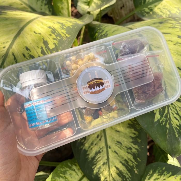 

(25 Box) Paket Murah Oleh Oleh Umroh Haji Preum Gift Baitullah Makkah Madinah Kurma Zam Zam Coklat