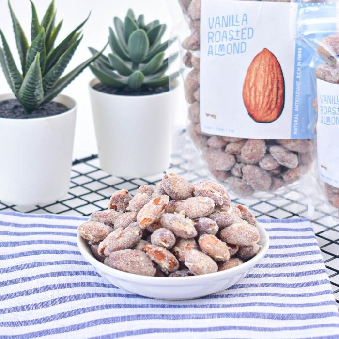 

Vanilla Roasted Almond ( Kacang Almond Panggang Rasa Vanila ) 250Gr
