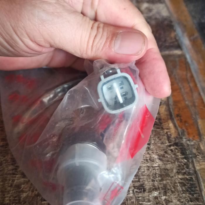 Sensor Oksigen O2 Sensor Suzuki Splash Bawah Belakang