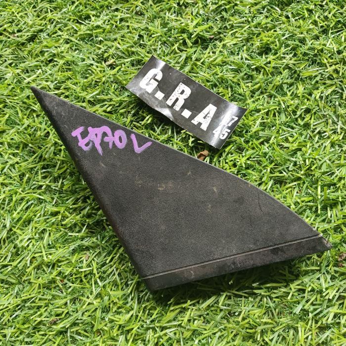 cover segitiga spion kiri toyota starlet kotak