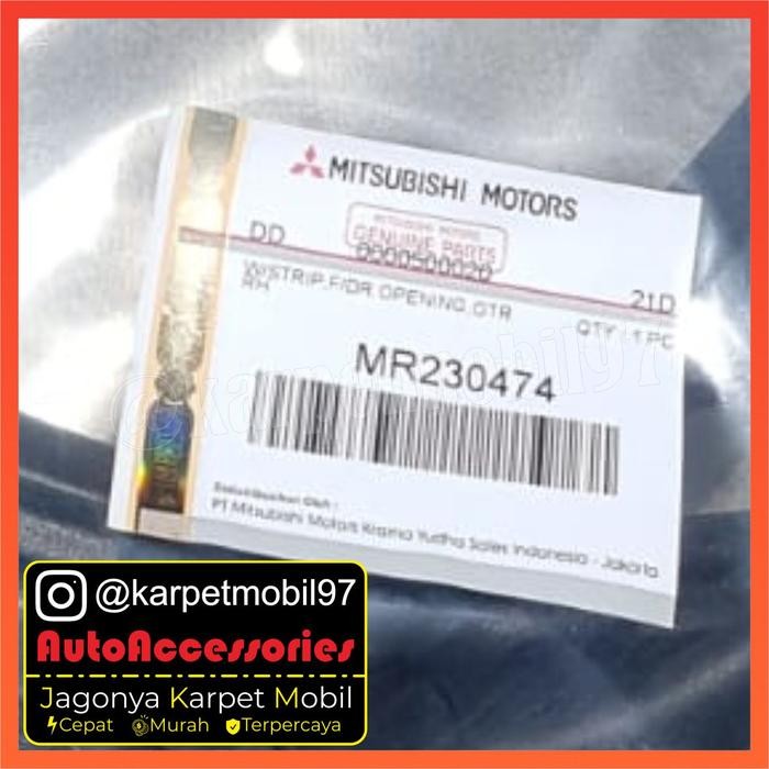 Karet Pintu Mobil Kuda Karet Pintu Tengah Kanan Kuda Orisinil MR230474
