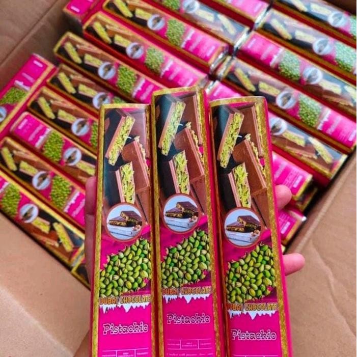 

Osyak.mart coklat ala dubai pistachio 75g Chocolate Snack Cokelat Susu Toples Cemilan Food