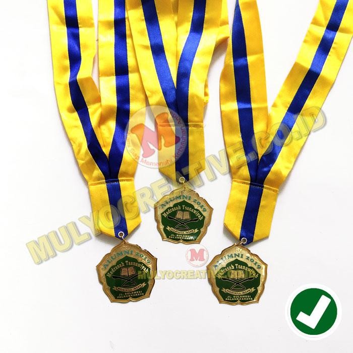 

Medali Lulusan Medali Wisuda Alumni Medali Custom Bahan Kuningan Fiber PREMIUM