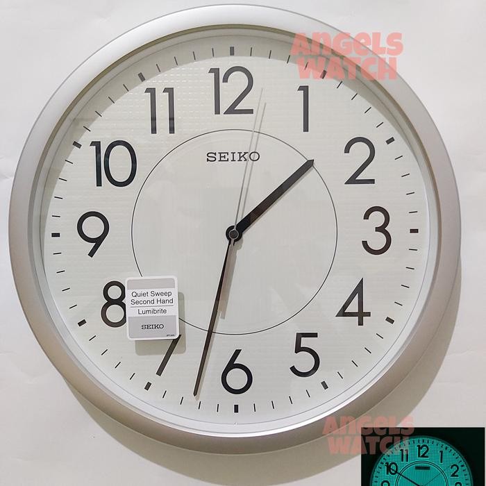 buo Jam Dinding Seiko Qxa629 glow in the dark sweep movement
