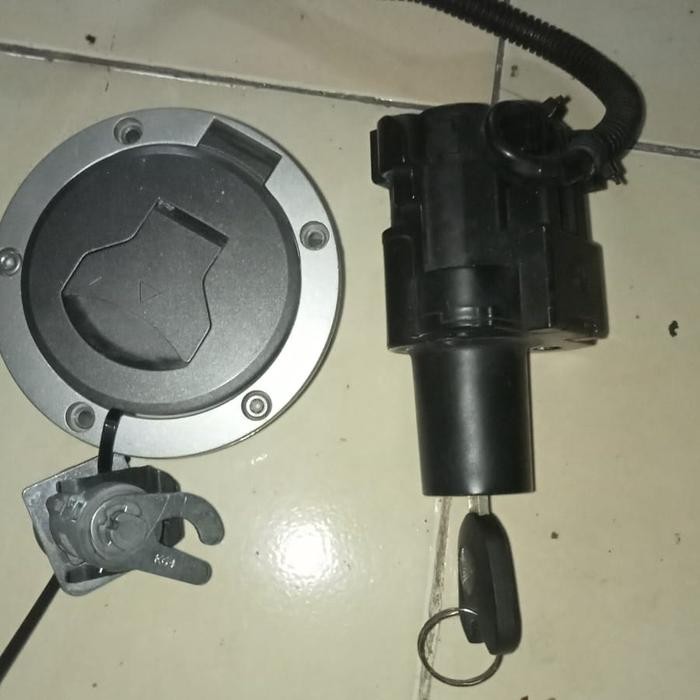 PREMIUM kunci set kontak dan tangki cbr250rr