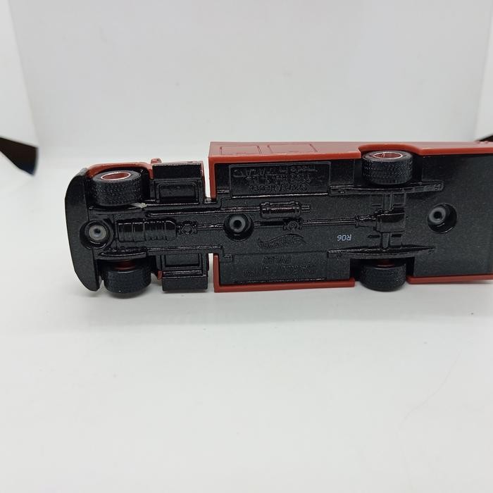 HOTWHEELS TEAM TRANSPORT PREMIUM TRUCK