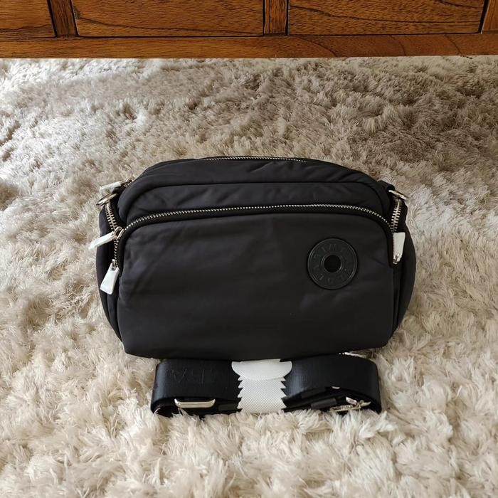 BEST SELLER TAS ORIGINAL BYL MEDIUM POCKET BLACK CROSSBODY NILON 26X16