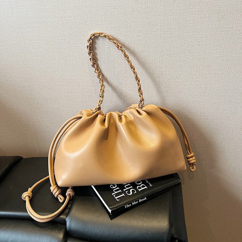 Simple Cloud Bag Light Luxury Brand High-quality Leather Drawstring Lucky Bag Design Versatile