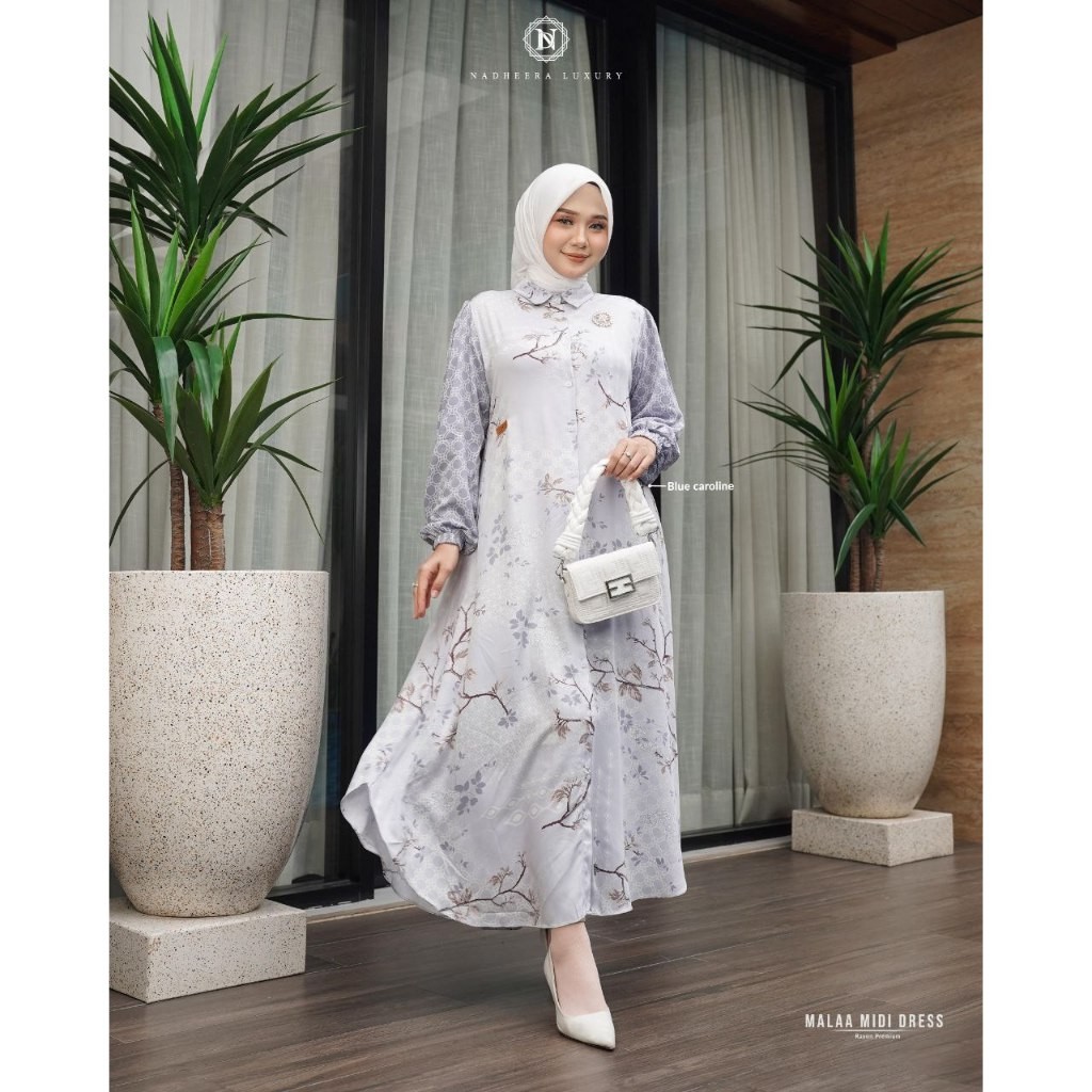 NADHEERA MALAA MIDI DRESS BLUE CAROLINE