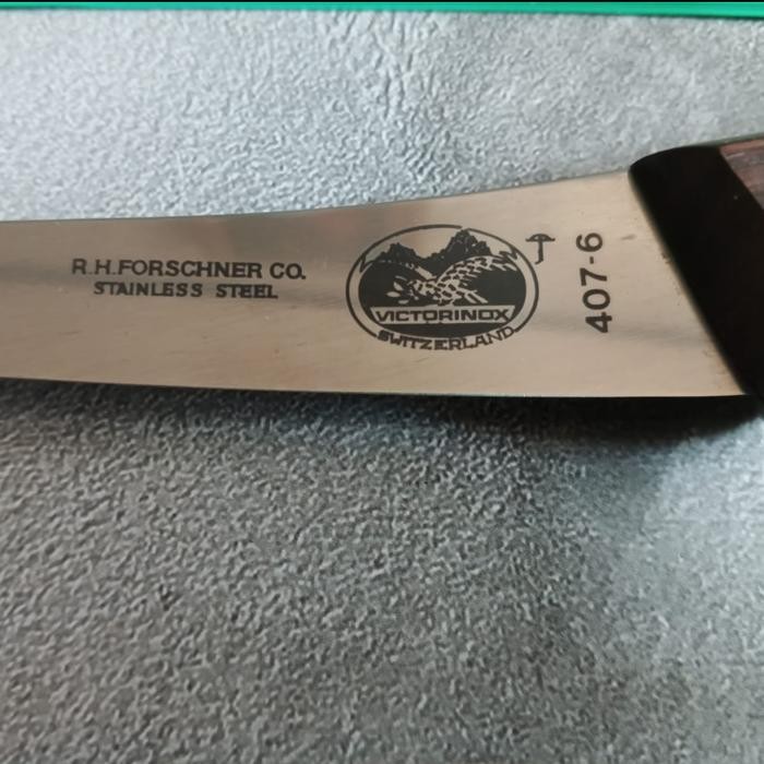 VICTORINOX RH FORSCHNER 407-6 (CAP PAYUNG)