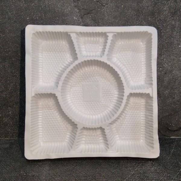 

(Expert) Sekat Mika 20x20 Putih Susu Nasi Tengah 7 Sekat 50pcs