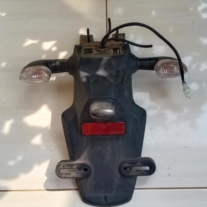 spakbor belakang xsr155