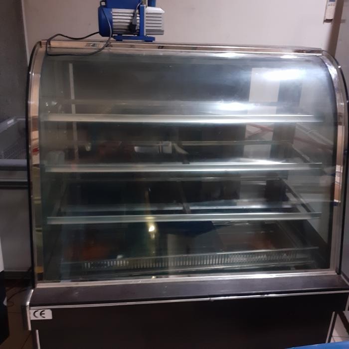 cake showcase bekas, bergaransi Kode 327