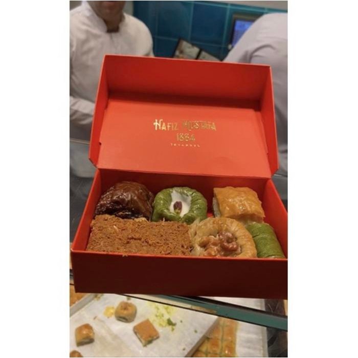 Turkish Delight Baklava dan Lokum Hafiz Mustafa