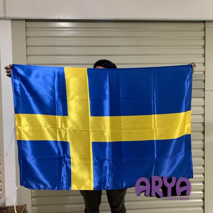 

Terlaris Bendera negara SWEDIA bahan satin 90x135cm SALE