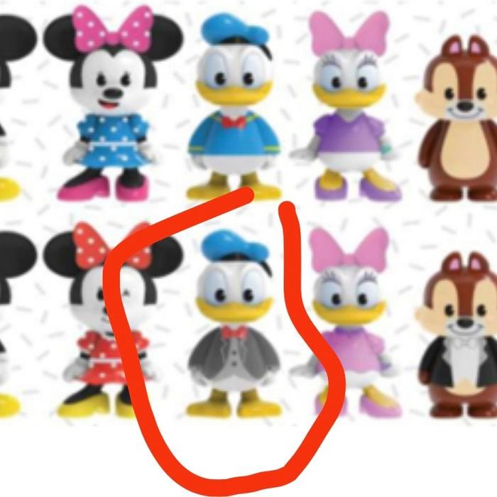 EMCO mickey and friends surprise pack - Donald duck mini figure. donald duck classic & donald duck