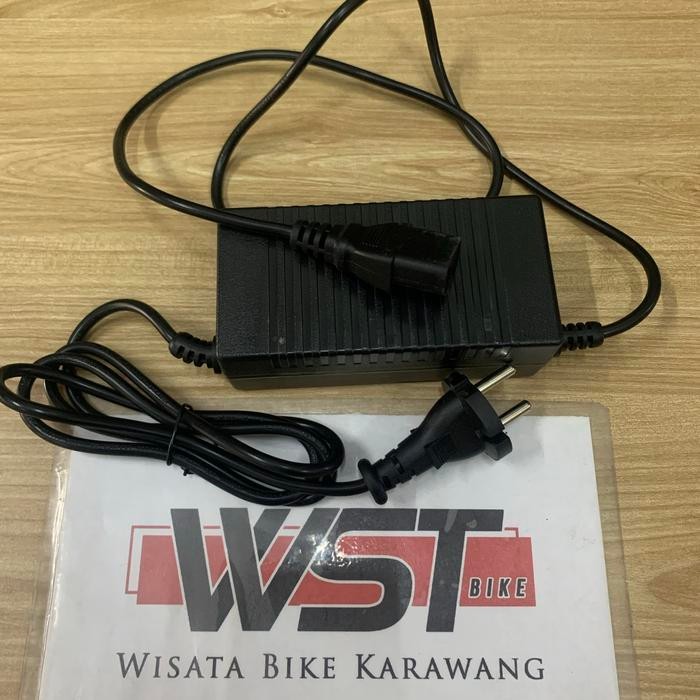 Charger Casan Sepeda Listrik 48V 12Ah Merk United