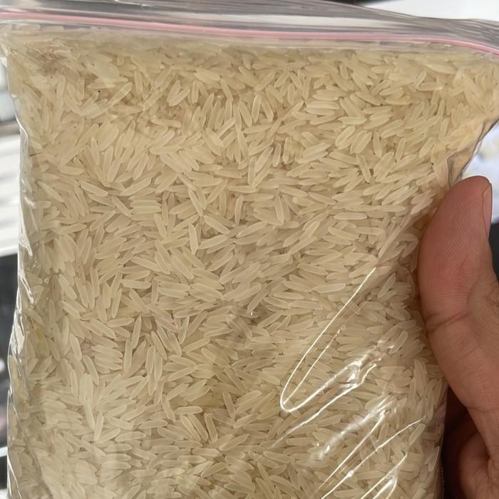 

Laura.Mart1 Beras Basmati 1Kg Repack Premium Untuk Nasi Kebuli, Mandhi, Briyani, Kabsah, Bukhari