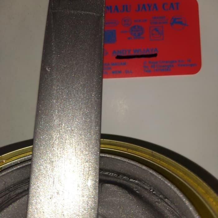 Cet / Cat Pu Satin Silver Untuk Mobil Honda Kemasan Ecer 1/4 Kg
