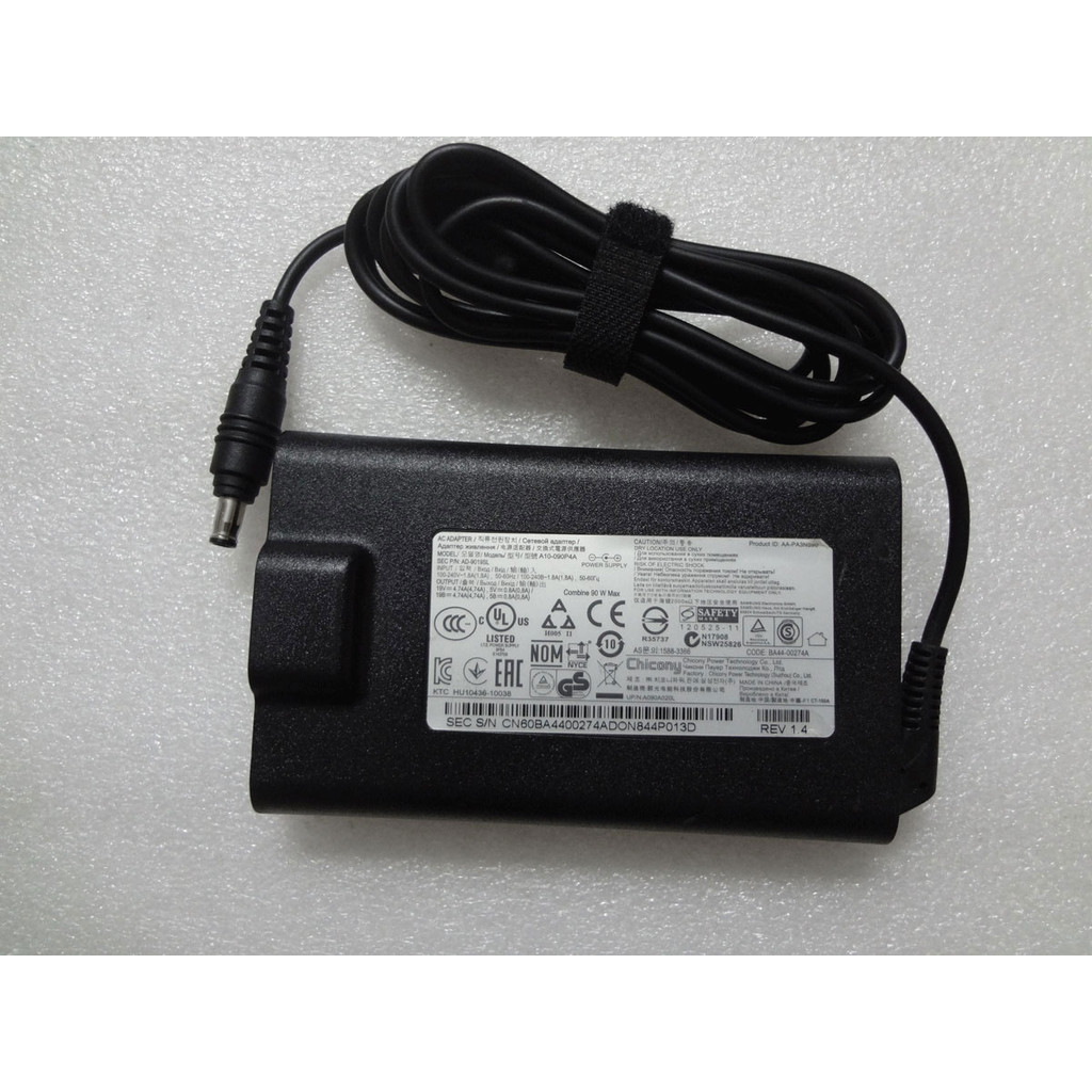 NEW OEM Slim 19V 4.74A 90W 5.5mm*3.0mm Pin AC Adapter For Samsung NP700Z7C-S01UB,NP700Z7C-S01US Lapt