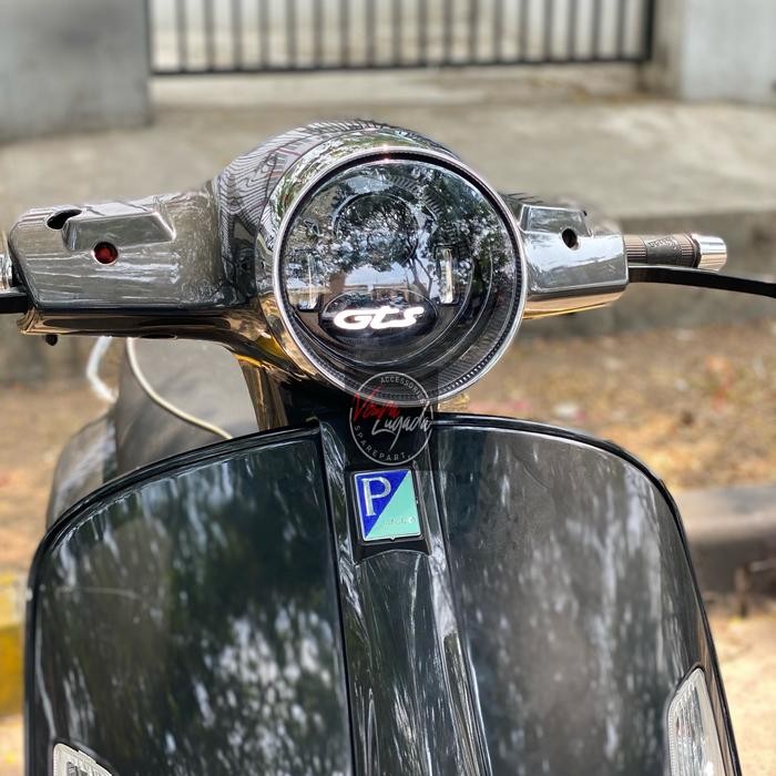 Terlaris Headlamp Daymaker Vespa Gts