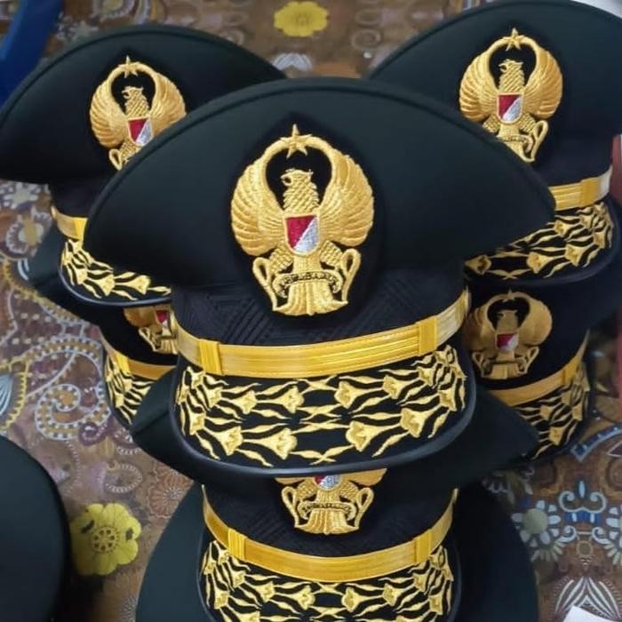 (Sale) Topi Pet Pati Tni Ad Perwira Tinggi Angkatan Darat Pdu Pdh Utama Jaya Ciputat