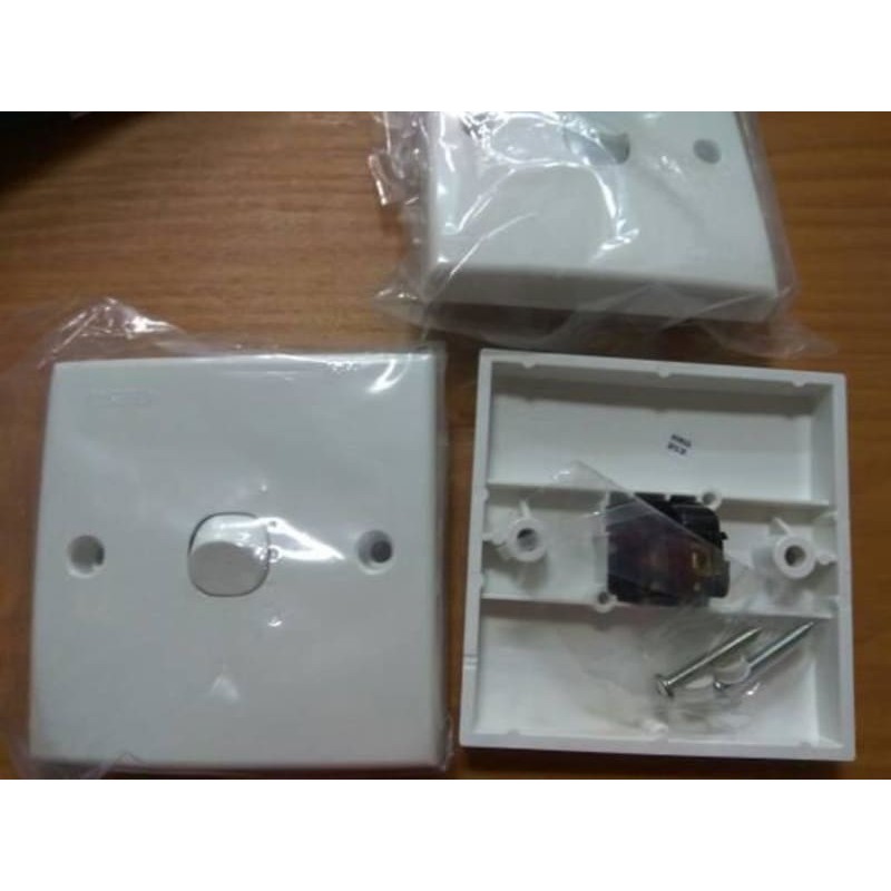 saklar Engkel tipe Clipsal / tunggal ( Schneider)