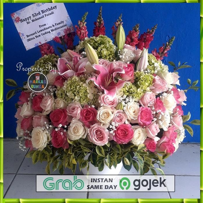 rangkaian bunga meja / bunga meja / rangkaian bunga