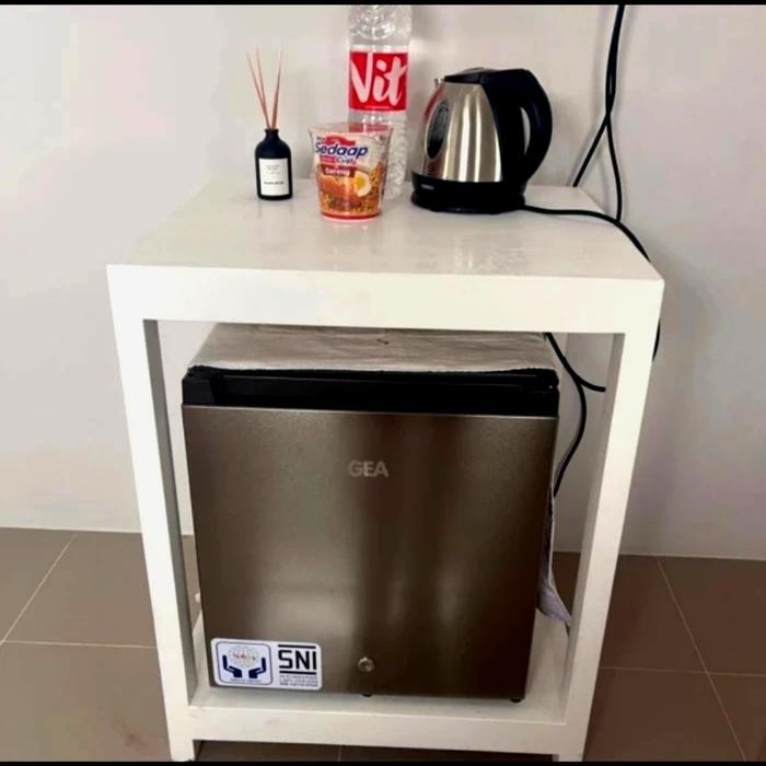 meja kulkas kecil/meja kulkas mini