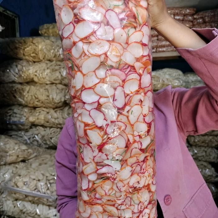 

KERUPUK bawang 1 BAL 3 KG Krupuk Makanan Kering