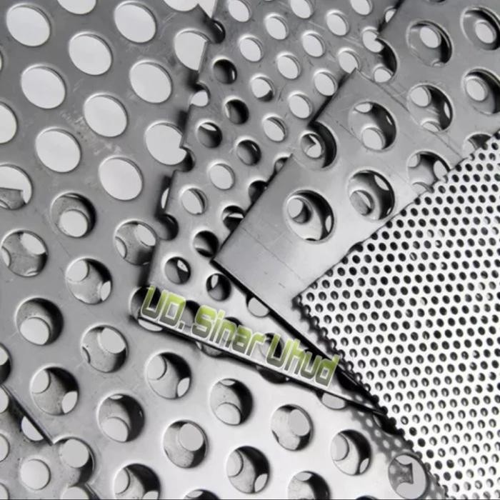 Plat Lubang Stainless 304 Tebal 2mm Lubang 2mm Lebar 18cm X 85cm